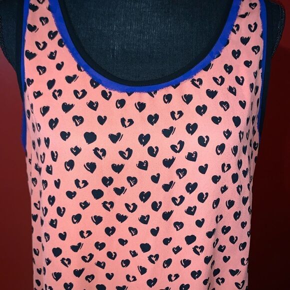 Forever 21 Women’s Heart Pattern Tank Top - Picture 2 of 4